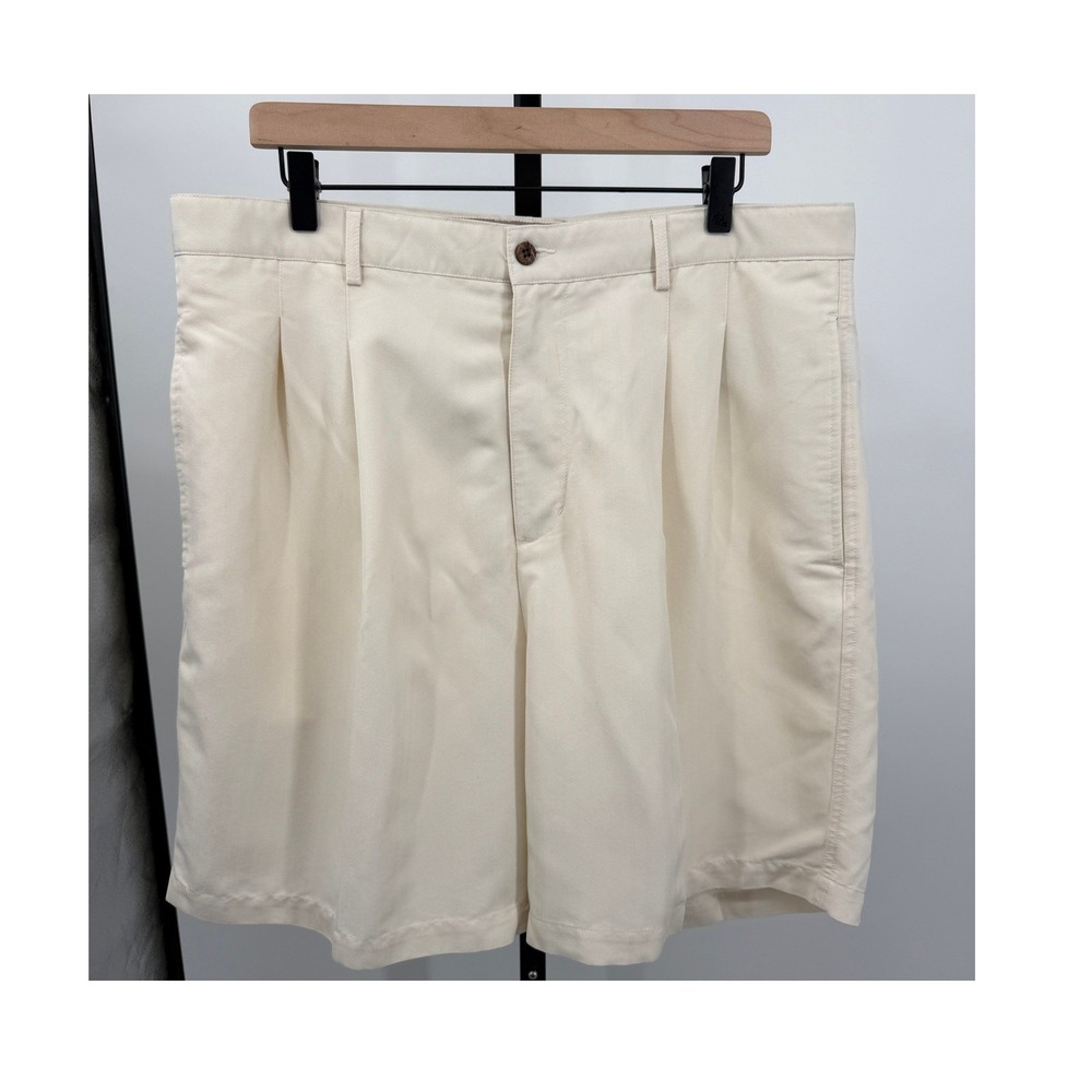 Havana Jack's Cafe Mens 38 Pleated Bermuda Shorts Ivory Resortwear